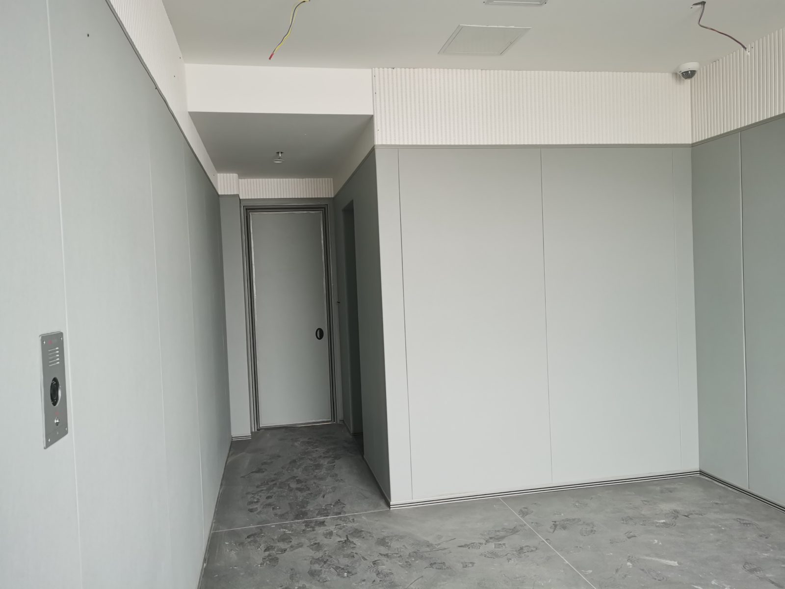 anti collision softpack sample room — acoustic panel photo