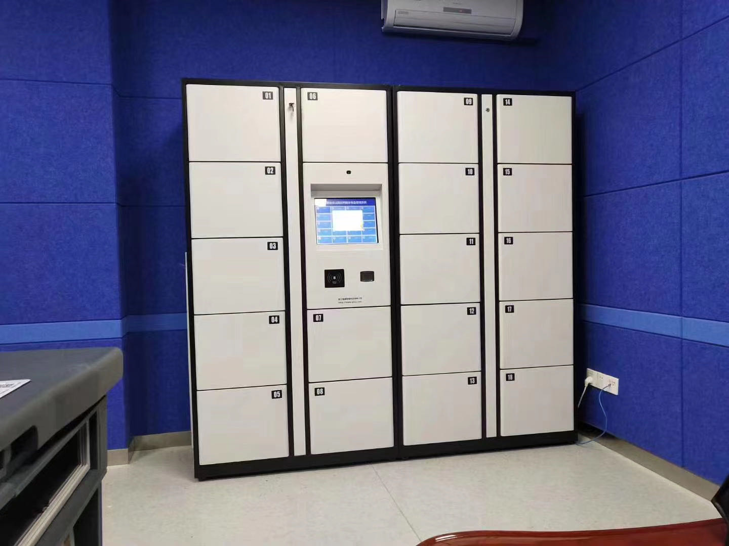 anti collision softpack sample room — acoustic panel photo